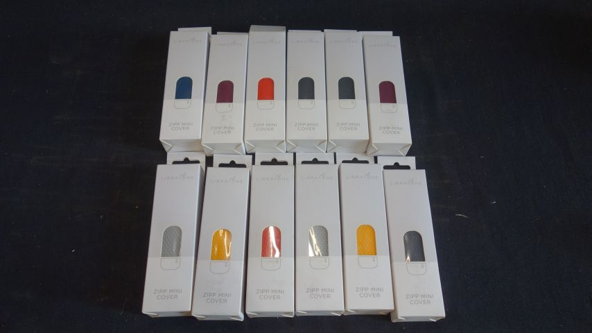 617029-1 12 pcs Libratone Zipp Cover