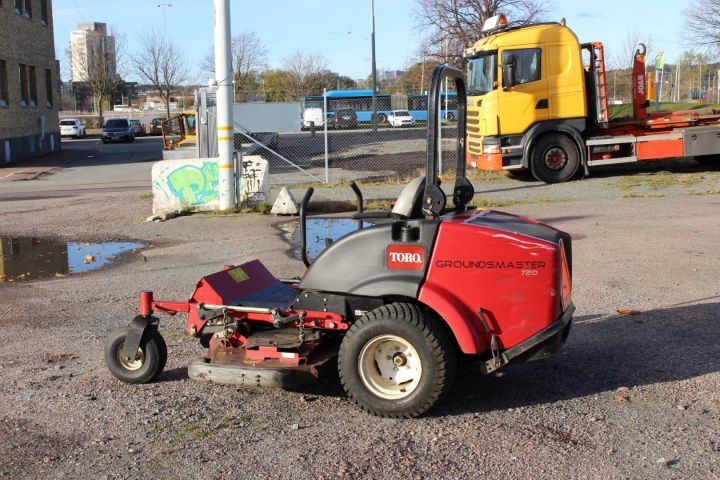 615832-2 Riding mower Toro Groundsmaster 7210