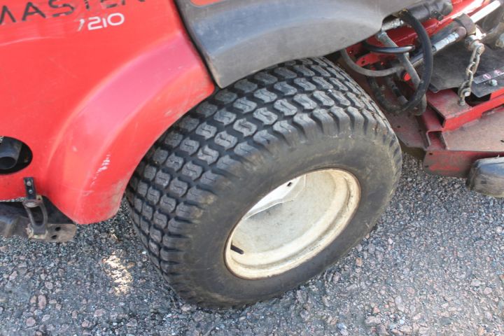 615832-16 Riding mower Toro Groundsmaster 7210