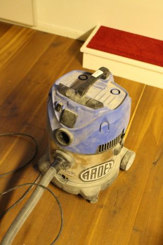 615817-1 Vacuum cleaner Nilfisk Multi 20 inox