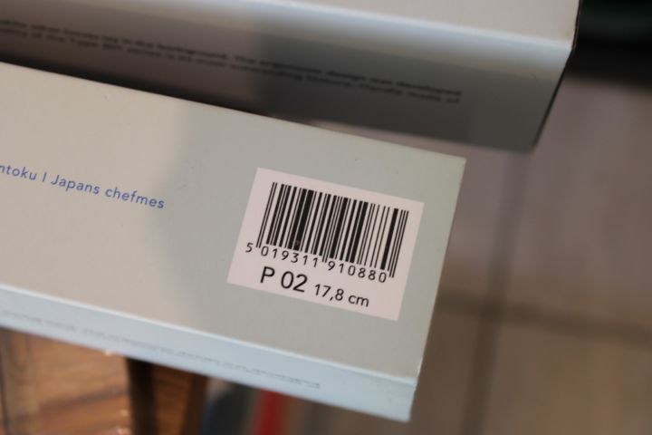 615578-4 Köksset: Salt- och pepparkvar Peugeot, 2st knivar Chroma, skärbräda, väska