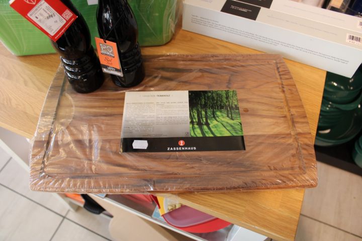 615578-5 Köksset: Salt- och pepparkvar Peugeot, 2st knivar Chroma, skärbräda, väska