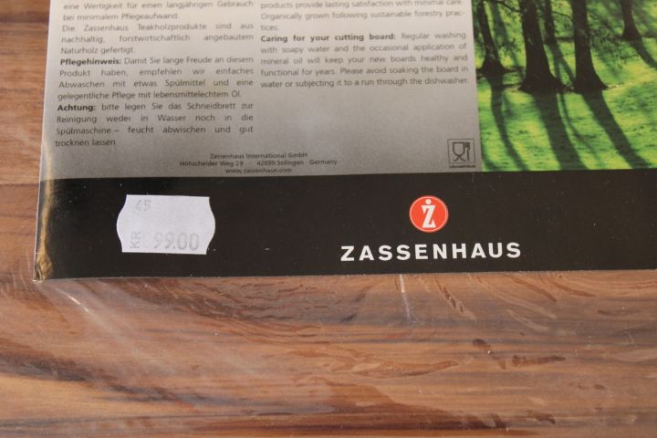 615578-6 Köksset: Salt- och pepparkvar Peugeot, 2st knivar Chroma, skärbräda, väska