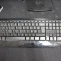 618894-8 2 computer monitors HP EliteDisplay E231 with keyboard and computer mice