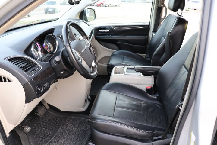 614298-10 Chrysler Grand Voyager 3.6 V6 287hp -11 "7 seater"