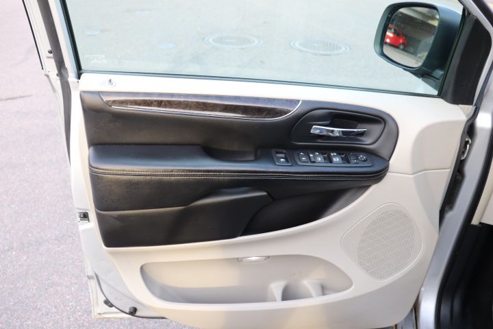 614298-12 Chrysler Grand Voyager 3.6 V6 287hp -11 "7 seater"