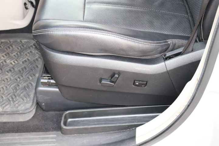 614298-13 Chrysler Grand Voyager 3.6 V6 287hp -11 "7 seater"