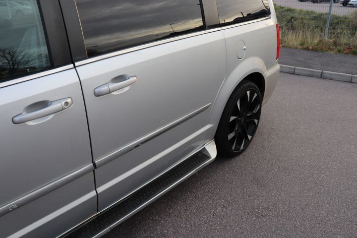 614298-27 Chrysler Grand Voyager 3.6 V6 287hp -11 "7 seater"