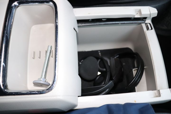 614298-28 Chrysler Grand Voyager 3.6 V6 287hp -11 "7 seater"