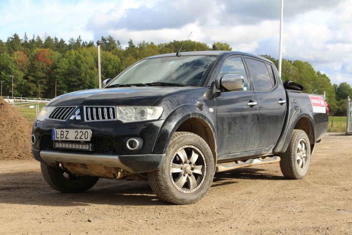 620122-1 Mitsubishi L200 Double Cab 2.5 4x4 Automatic, 178hp, LBZ220 -11