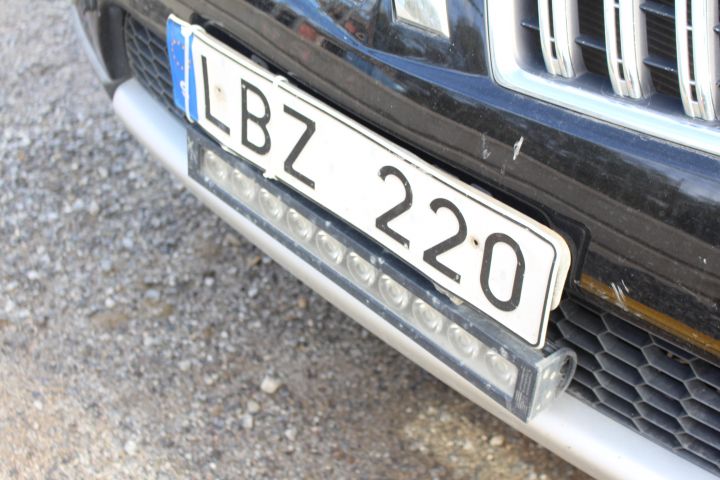 620122-10 Mitsubishi L200 Double Cab 2.5 4x4 Automatic, 178hp, LBZ220 -11