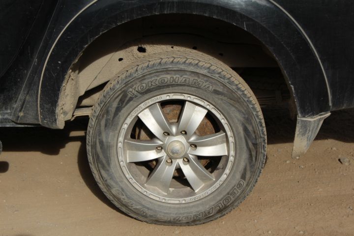 620122-17 Mitsubishi L200 Double Cab 2.5 4x4 Automatic, 178hp, LBZ220 -11