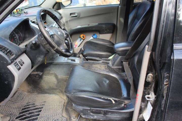 620122-22 Mitsubishi L200 Double Cab 2.5 4x4 Automatic, 178hp, LBZ220 -11