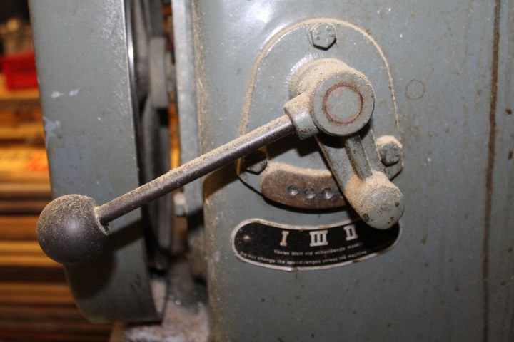 616109-8 Mössner Rekord Såg på rullvagn