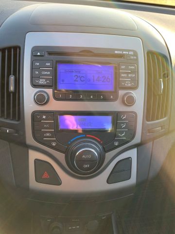 560442-13 Hyundai i30 1.6 CRDi 5 dr, 4450 km, new text about tax