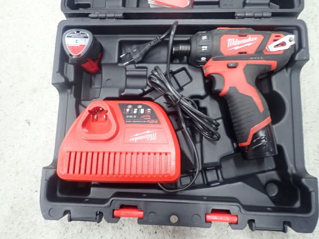 576178-2 Bittaragre MILWAKKE M12BD