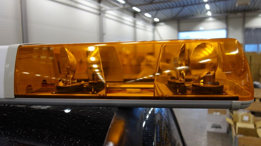 614722-3 Warning light ramp 1524mm 24V 4 rotor