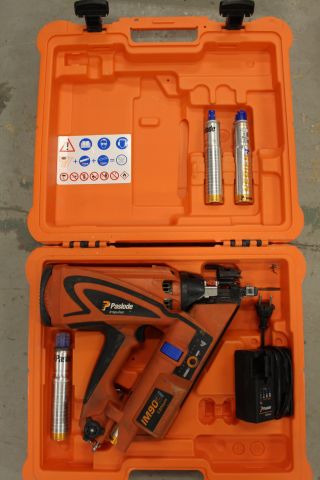 618941-1 Nail machine Paslode IM90CI Lithium with charger