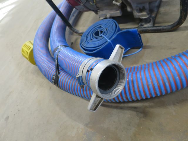 377682-3 Water pump with hose