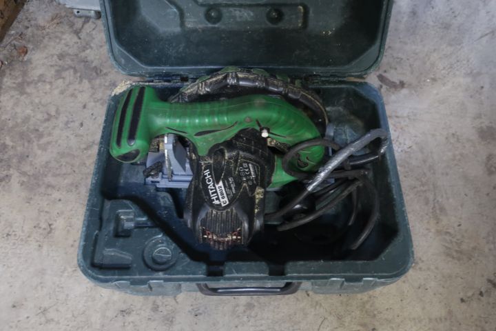 581333-2 Circular saw, Hitachi C 6BU2