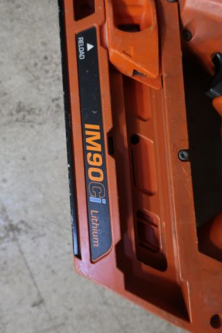 581334-6 Nail machine Paslode IM90CI Lithium with charger