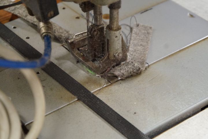 542501-9 Industrial sewing machine "ADLER"