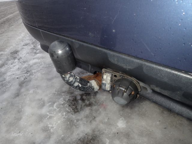 519769-56 Volvo R S60 -00. Reg No: SEA585. Visited until New Year.