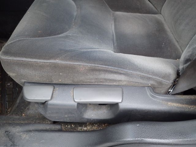 519769-65 Volvo R S60 -00. Reg No: SEA585. Visited until New Year.