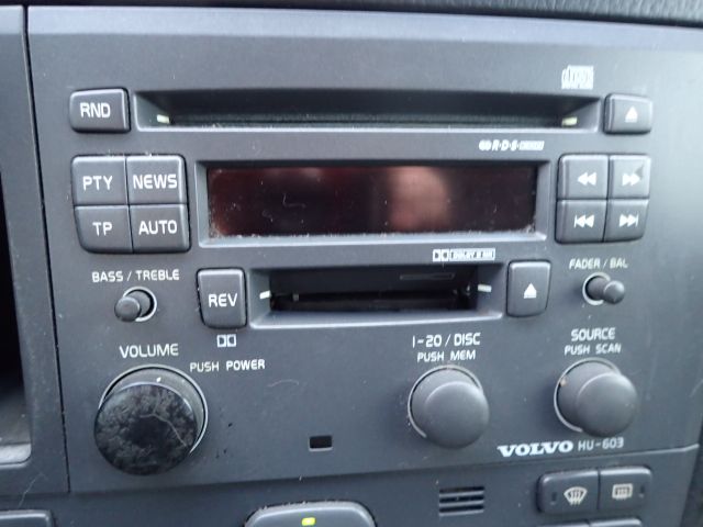 519769-80 Volvo R S60 -00. Reg No: SEA585. Visited until New Year.