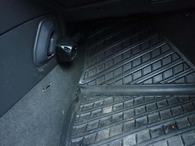 519769-86 Volvo R S60 -00. Reg No: SEA585. Visited until New Year.