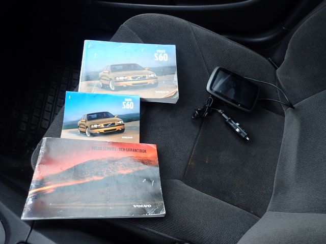 519769-87 Volvo R S60 -00. Reg No: SEA585. Visited until New Year.