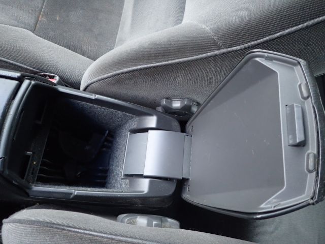 519769-108 Volvo R S60 -00. Reg No: SEA585. Visited until New Year.