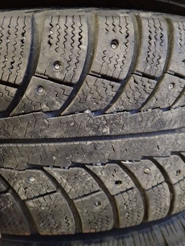 519769-135 Volvo R S60 -00. Reg No: SEA585. Visited until New Year.