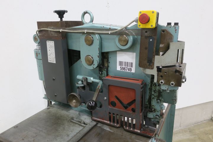 596749-3 Universalsax Br. wikström BW 300