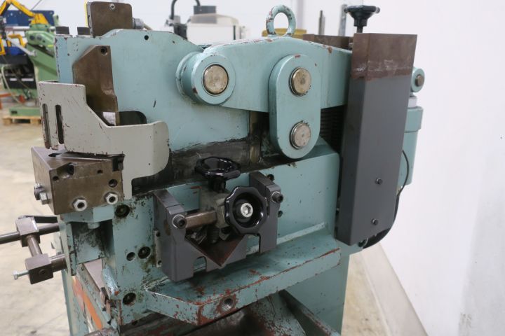 596749-9 Universalsax Br. wikström BW 300