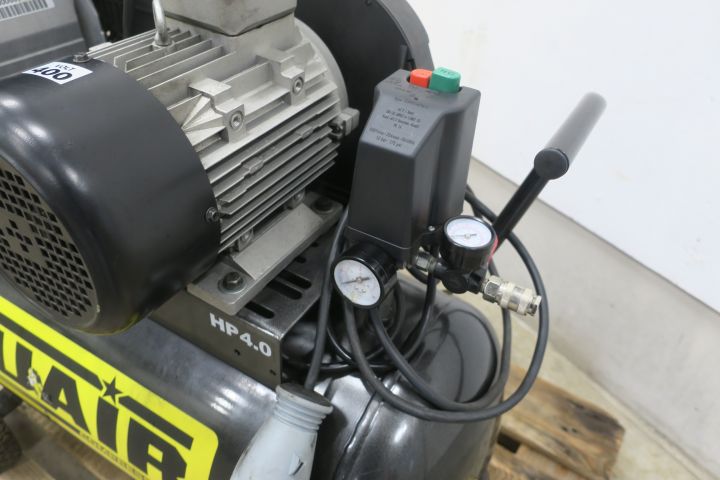 613098-4 Piston compressor Nuair Lt.100 (rope object)