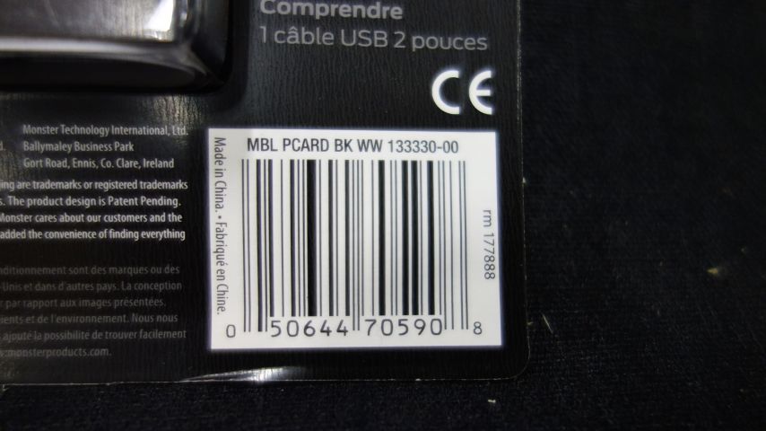 620886-3 16 pieces Monster Mobile PowerCard Portable Battery v2 - Black - Free shipping