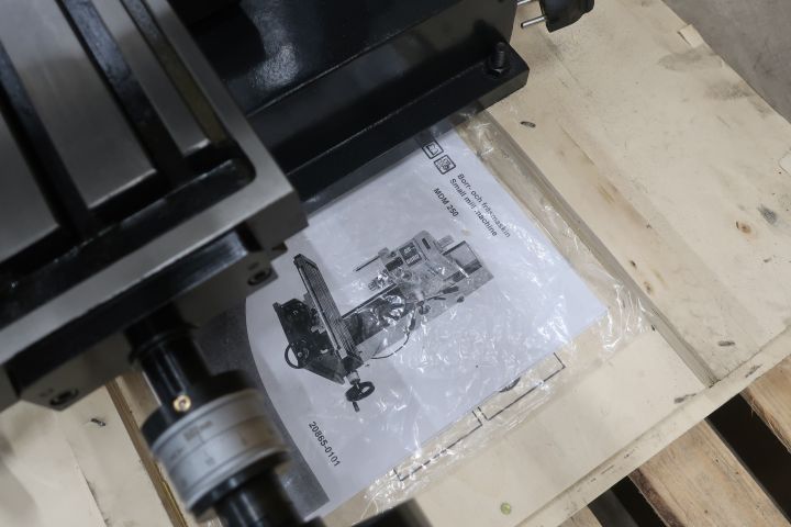 622234-6 Drilling and milling machine Luna MDM 250