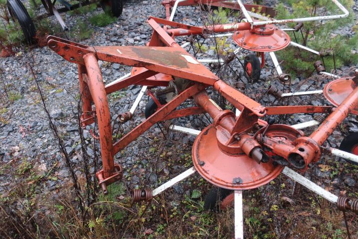 580935-7 Tedder, Kuhn GF 452 p