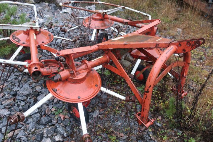 580935-8 Tedder, Kuhn GF 452 p