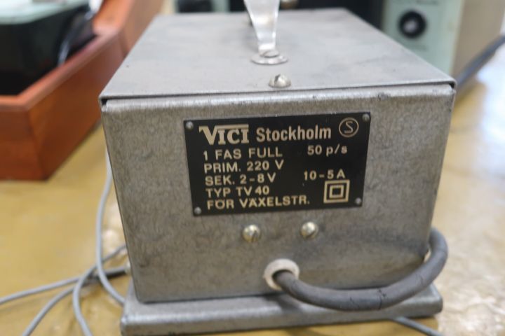 581378-7 Engraving pen, Vici and hardness meter Bruel & Kjaer