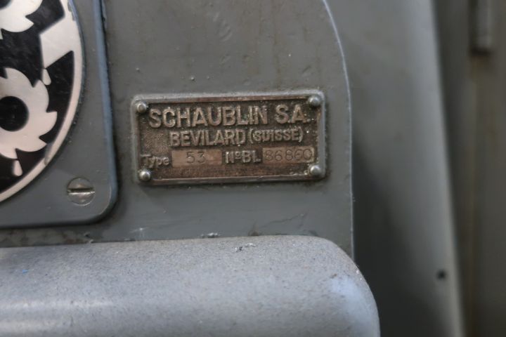 581392-6 Universal cutter, Schaublin mod 53, with round feeding table and tools