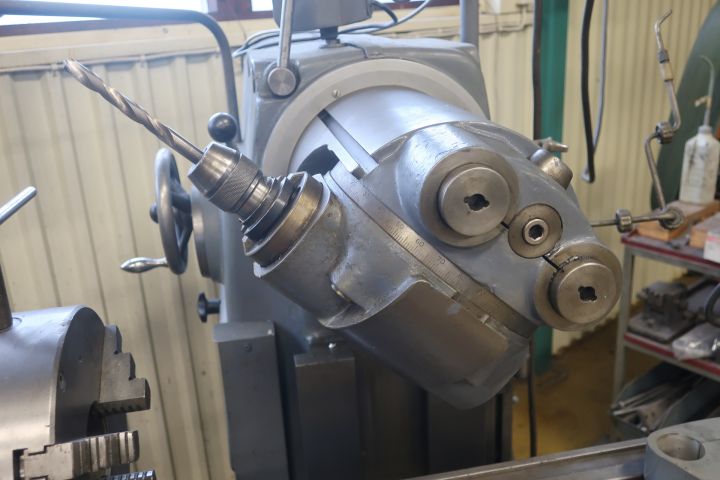 581392-16 Universal cutter, Schaublin mod 53, with round feeding table and tools