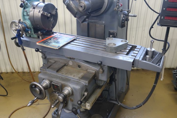 581392-24 Universal cutter, Schaublin mod 53, with round feeding table and tools