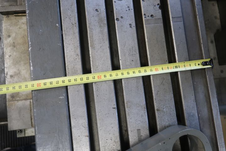 581392-27 Universal cutter, Schaublin mod 53, with round feeding table and tools