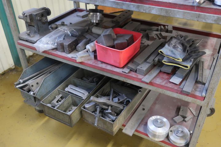 581392-32 Universal cutter, Schaublin mod 53, with round feeding table and tools