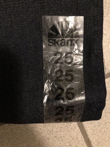 622370-2 1 Pair Skank Jeans Raggae strl 25