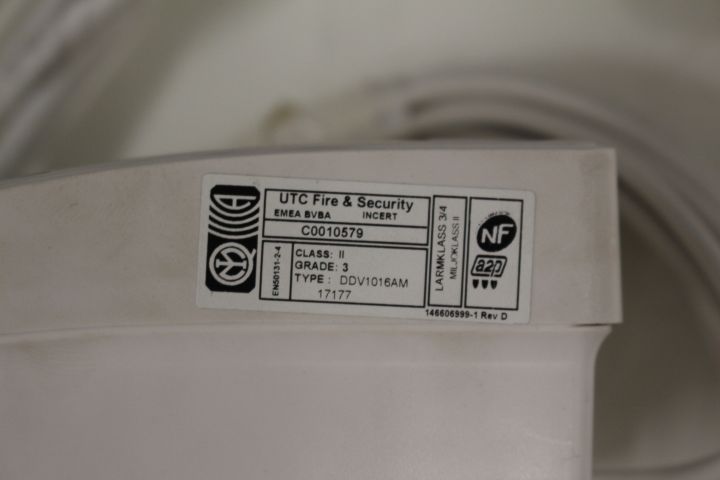 622934-8 Alarm pack - Central unit Honeywell SD8100, control panel, magnetic contact and motion detectors