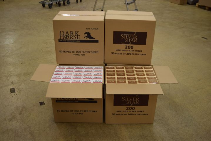 571827-16 Parti filterhylsor av olika fabrikat (235.600 hylsor)