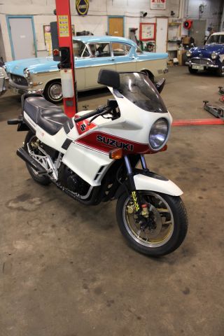 622981-2 SUZUKI GSX 1100 -84